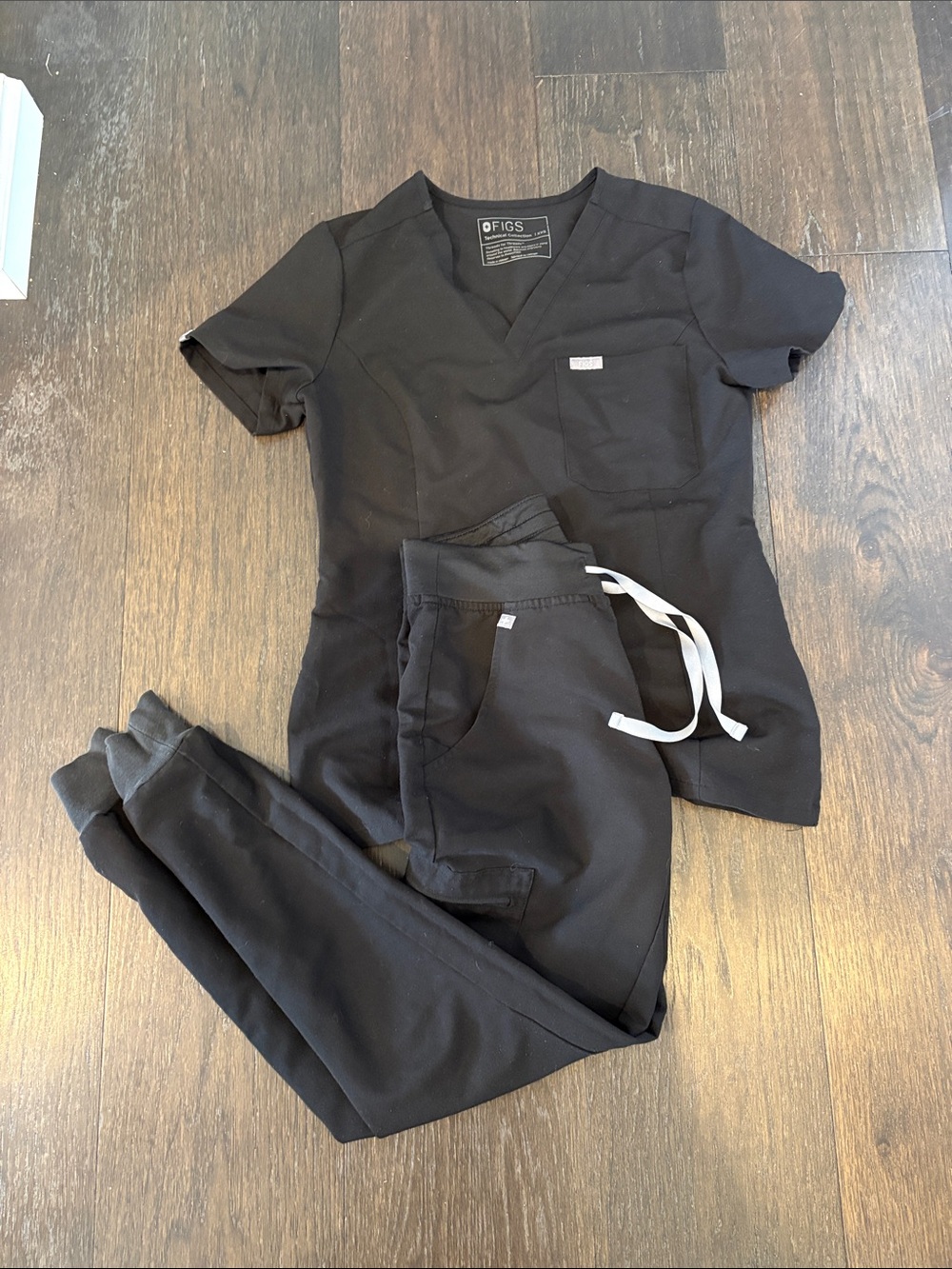 Figs Black Women's Scrub Top and Jogger Pants Set